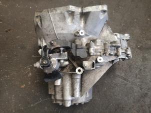 Gebruikte Versnellingsbak Ford Focus 3 Wagon 1.0 Ti-VCT EcoBoost 12V 125 Prijs op aanvraag aangeboden door Bongers Auto-Onderdelen Zeeland