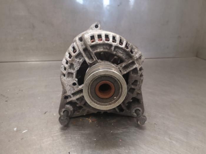 Gebruikte Dynamo Nissan Almera (N16) 1.5 dCi Prijs op aanvraag aangeboden door Bongers Auto-Onderdelen Zeeland