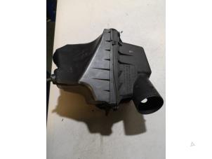 Gebruikte Luchtfilterhuis Lexus NX I (Z1) 300h 2.5 16V 4x4 Prijs op aanvraag aangeboden door Bongers Auto-Onderdelen Zeeland