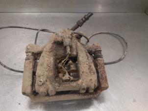 Gebruikte Remklauw (Tang) links-achter Volkswagen Crafter 2.5 TDI 30/35/50 Prijs op aanvraag aangeboden door Bongers Auto-Onderdelen Zeeland