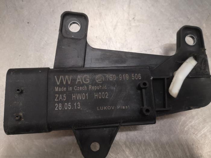 Gebruikte Computer Airco Volkswagen Up! (121) 1.0 12V 75 Prijs op aanvraag aangeboden door Bongers Auto-Onderdelen Zeeland