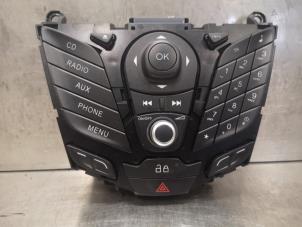 Gebruikte Radiobedienings paneel Ford Fiesta 6 (JA8) 1.0 Ti-VCT 12V 65 Prijs op aanvraag aangeboden door Bongers Auto-Onderdelen Zeeland