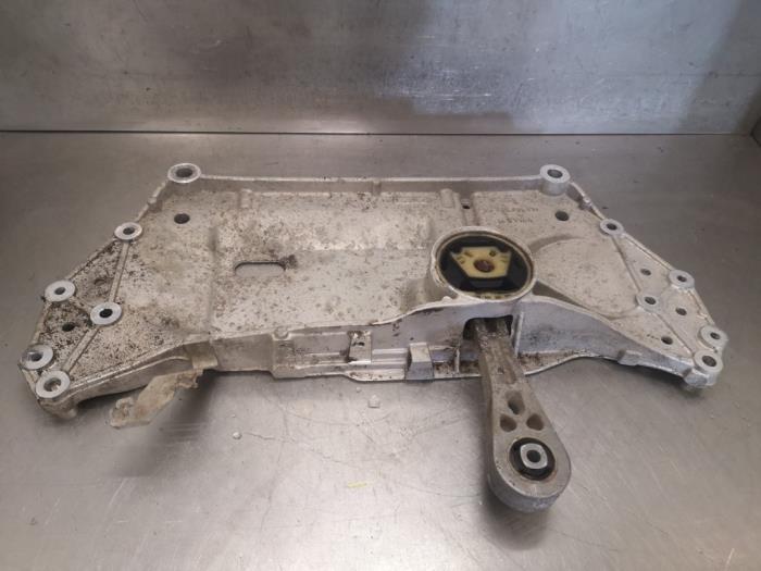 Gebruikte Subframe Volkswagen Golf Plus (5M1/1KP) 1.9 TDI 90 Prijs op aanvraag aangeboden door Bongers Auto-Onderdelen Zeeland