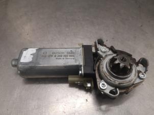 Gebruikte Stoelmotor Mercedes CLS (C219) 500 5.0 V8 24V Prijs op aanvraag aangeboden door Bongers Auto-Onderdelen Zeeland