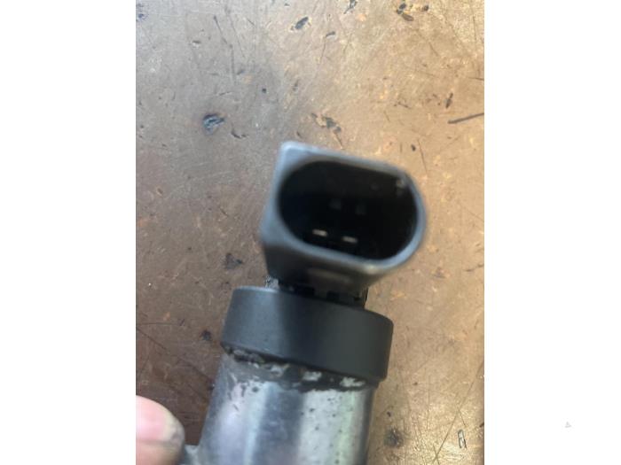 Brandstofpomp module van een BMW X3 (E83) 3.0d 24V 2007