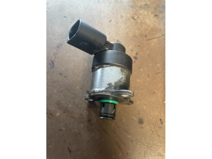 Brandstofpomp module van een BMW X3 (E83) 3.0d 24V 2007