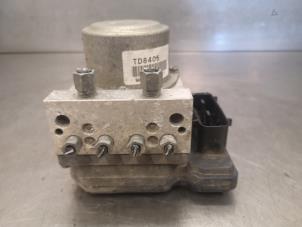 Gebruikte ABS Pomp Nissan X-Trail (T31) 2.0 XE,SE,LE dCi 16V 4x4 Prijs op aanvraag aangeboden door Bongers Auto-Onderdelen Zeeland