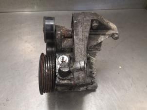 Gebruikte Servopomp Iveco New Daily V 29L13V, 35C13V, 35S13V, 40C13V, 40S13V Prijs op aanvraag aangeboden door Bongers Auto-Onderdelen Zeeland