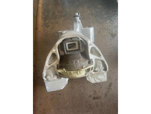 Gebruikte Motorrubber Ford Tourneo Courier (JU2) 1.0 Ti-VCT EcoBoost 12V Prijs op aanvraag aangeboden door Bongers Auto-Onderdelen Zeeland