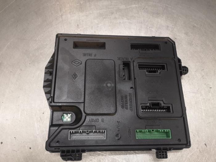 Gebruikte Computer Body Control Renault Megane III Grandtour (KZ) 1.5 dCi 110 Prijs op aanvraag aangeboden door Bongers Auto-Onderdelen Zeeland