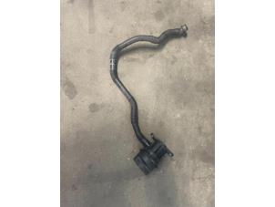 Gebruikte Carterventilatie Mercedes A (W176) 1.6 A-180 16V Prijs op aanvraag aangeboden door Bongers Auto-Onderdelen Zeeland