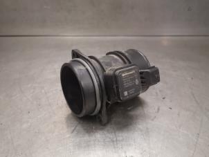 Gebruikte Luchtmassameter Renault Clio III (BR/CR) 1.5 dCi 75 FAP Prijs op aanvraag aangeboden door Bongers Auto-Onderdelen Zeeland