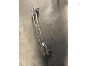 Gebruikte Bumperframe achter Kia Cee'd Sportswagon (JDC5) 1.4 CRDi 16V Prijs op aanvraag aangeboden door Bongers Auto-Onderdelen Zeeland