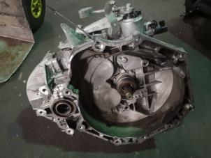 Gebruikte Versnellingsbak Opel Astra J Sports Tourer (PD8/PE8/PF8) 1.7 CDTi 16V Prijs op aanvraag aangeboden door Bongers Auto-Onderdelen Zeeland