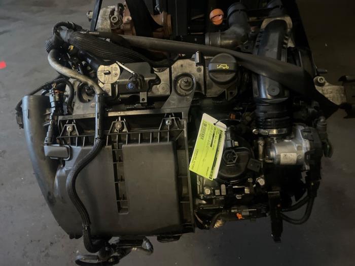 Gebruikte Motor Citroen Berlingo Cinqspace, Multispace 1.6 BlueHDI 120 Prijs op aanvraag aangeboden door Bongers Auto-Onderdelen Zeeland