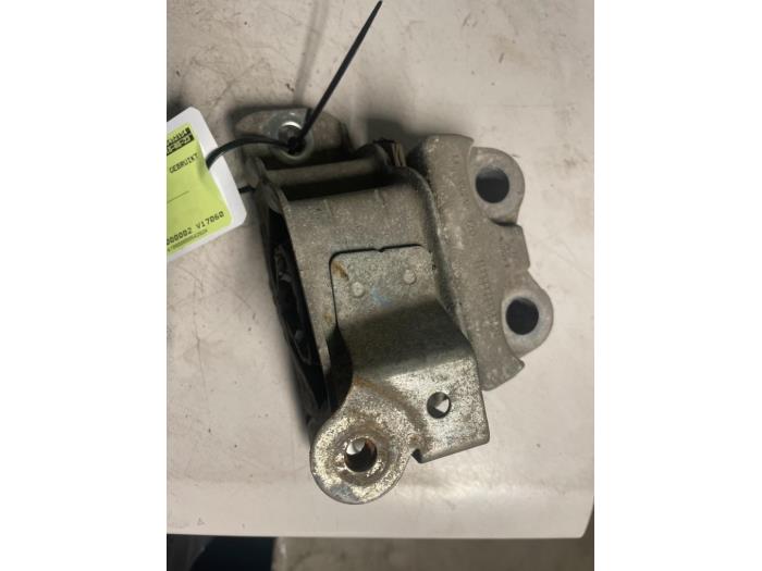Gebruikte Motorrubber Fiat Grande Punto (199) 1.2 Prijs op aanvraag aangeboden door Bongers Auto-Onderdelen Zeeland