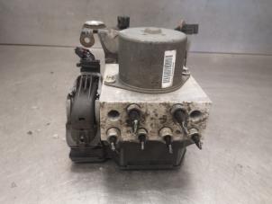 Gebruikte ABS Pomp Ford Mondeo IV Wagon 2.0 TDCi 115 16V Prijs op aanvraag aangeboden door Bongers Auto-Onderdelen Zeeland