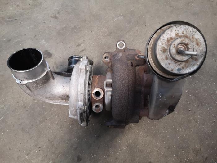 Gebruikte Turbo Toyota Corolla Verso (R10/11) 2.2 D-4D 16V Prijs op aanvraag aangeboden door Bongers Auto-Onderdelen Zeeland