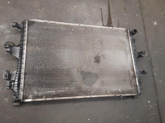 Gebruikte Radiateur Volkswagen Multivan T5 (7E/7HC/7HF/7HM) 2.0 BiTDI DRF Prijs op aanvraag aangeboden door Bongers Auto-Onderdelen Zeeland