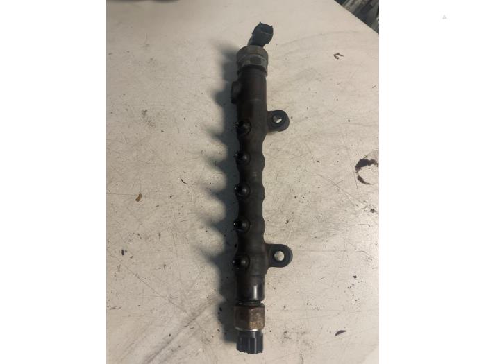 Gebruikte Injector brug Toyota Verso 2.0 16V D-4D-F Prijs op aanvraag aangeboden door Bongers Auto-Onderdelen Zeeland