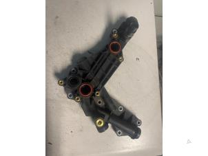 Gebruikte Oliekoeler Toyota Verso 2.0 16V D-4D-F Prijs op aanvraag aangeboden door Bongers Auto-Onderdelen Zeeland