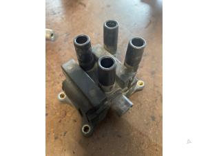 Gebruikte Bobine Ford C-Max (DXA) 1.6 Ti-VCT 16V Prijs op aanvraag aangeboden door Bongers Auto-Onderdelen Zeeland