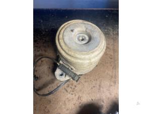 Gebruikte Motorrubber Mercedes GLK (204.7/9) 2.2 220 CDI 16V BlueEfficiency Prijs op aanvraag aangeboden door Bongers Auto-Onderdelen Zeeland