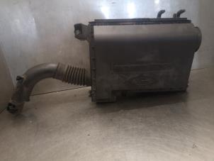 Gebruikte Luchtfilterhuis Ford Transit 2.2 TDCi 16V Prijs op aanvraag aangeboden door Bongers Auto-Onderdelen Zeeland