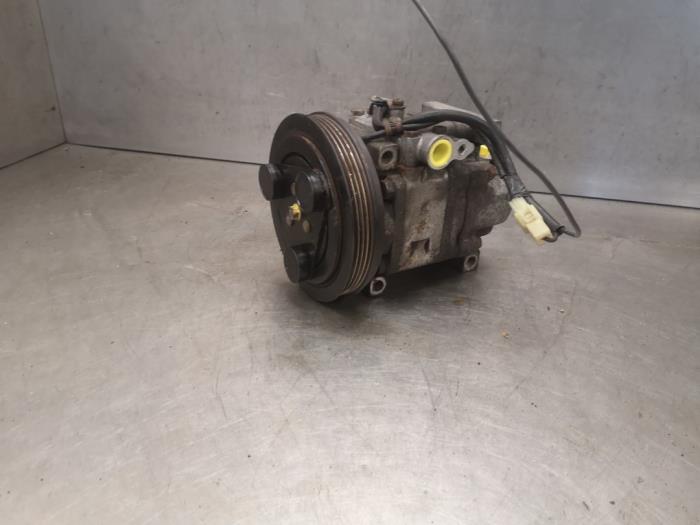 Gebruikte Aircopomp Mazda 323 F (BA14) 1.8i GLX,GT 16V Prijs op aanvraag aangeboden door Bongers Auto-Onderdelen Zeeland