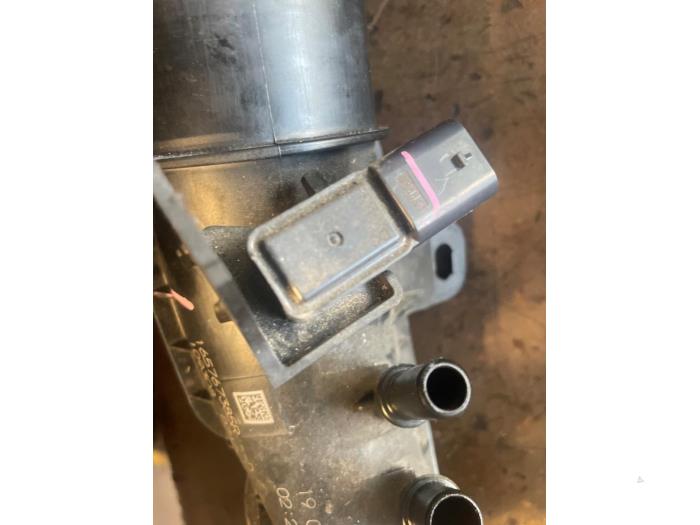 Turbo Pijp van een Renault Megane IV Estate (RFBK) 1.3 TCE 100 16V 2019