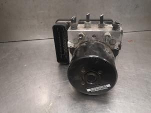 Gebruikte ABS Pomp Ford C-Max (DXA) 2.0 TDCi 16V Van Prijs op aanvraag aangeboden door Bongers Auto-Onderdelen Zeeland