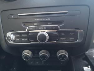 Gebruikte Display Interieur Audi A1 (8X1/8XK) 1.0 TFSI 12V Prijs op aanvraag aangeboden door Bongers Auto-Onderdelen Zeeland