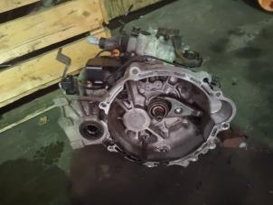 Gebruikte Versnellingsbak Kia Cee'd (EDB5) 1.6 CRDi 16V Prijs op aanvraag aangeboden door Bongers Auto-Onderdelen Zeeland
