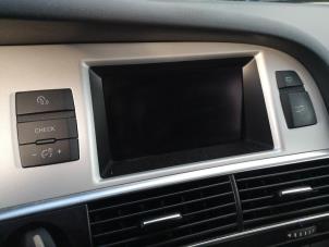 Gebruikte Display Interieur Audi A6 Avant (C6) 2.7 TDI V6 24V Prijs op aanvraag aangeboden door Bongers Auto-Onderdelen Zeeland