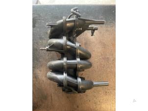 Gebruikte Inlaatspruitstuk Dacia Sandero I (BS) 1.6 Prijs op aanvraag aangeboden door Bongers Auto-Onderdelen Zeeland