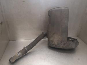 Gebruikte Luchtfilterhuis Dacia Sandero I (BS) 1.2 16V Prijs op aanvraag aangeboden door Bongers Auto-Onderdelen Zeeland