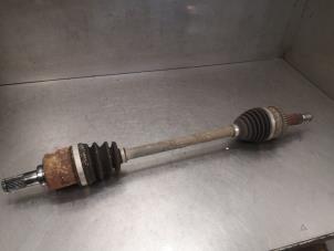 Gebruikte Homokineetas links-voor Kia Cee'd Sportswagon (JDC5) 1.6 GDI 16V Prijs op aanvraag aangeboden door Bongers Auto-Onderdelen Zeeland