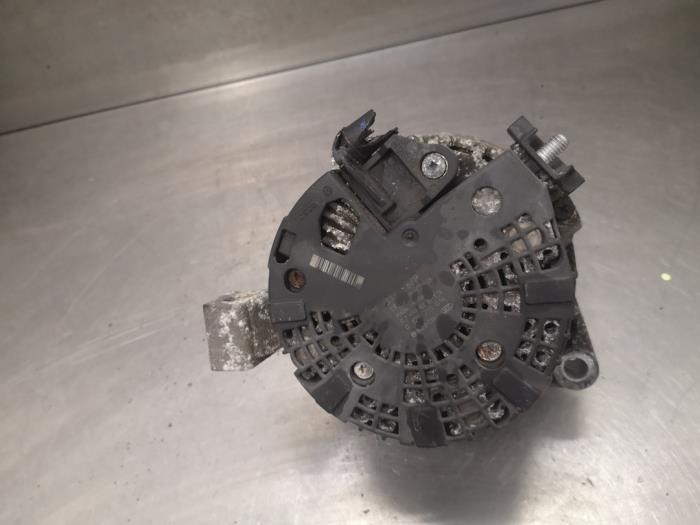 Dynamo van een Volvo V50 (MW) 2.0 D3 20V 2010