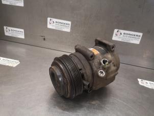 Gebruikte Pomp Airco Ssang Yong Rodius 2.0 e-200 Xdi 16V 4WD Prijs op aanvraag aangeboden door Bongers Auto-Onderdelen Zeeland