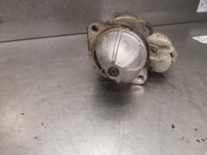 Gebruikte Startmotor Ssang Yong Rodius 2.0 e-200 Xdi 16V 4WD Prijs op aanvraag aangeboden door Bongers Auto-Onderdelen Zeeland