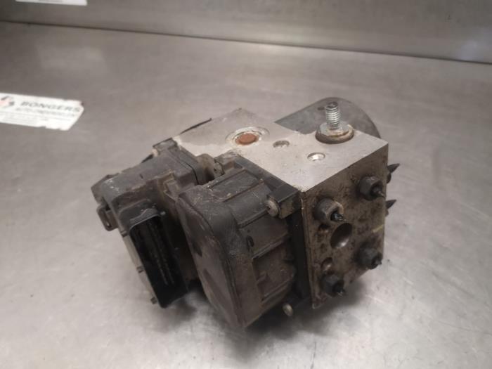 Gebruikte ABS Pomp Opel Meriva (A) 1.6 16V Prijs op aanvraag aangeboden door Bongers Auto-Onderdelen Zeeland