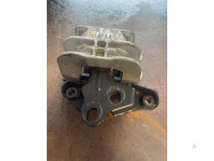 Gebruikte Motorsteun Ford Transit Custom 2.2 TDCi 16V Prijs op aanvraag aangeboden door Bongers Auto-Onderdelen Zeeland