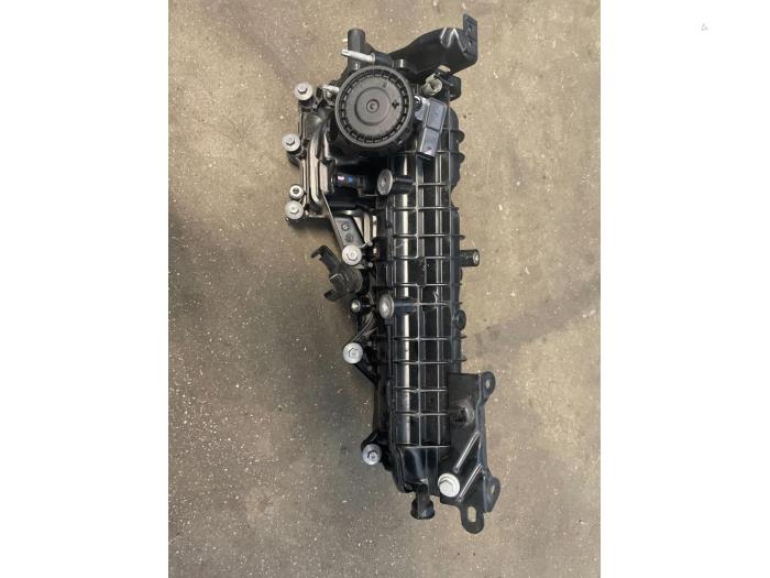 Gebruikte Inlaatspruitstuk Renault Megane IV Estate (RFBK) 1.3 TCE 140 16V Prijs op aanvraag aangeboden door Bongers Auto-Onderdelen Zeeland