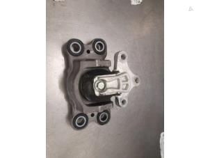 Gebruikte Motorrubber Volvo V60 I (FW/GW) 1.6 DRIVe Prijs op aanvraag aangeboden door Bongers Auto-Onderdelen Zeeland