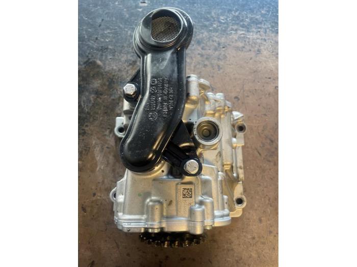 Gebruikte Oliepomp BMW 5 serie (G30) 540d xDrive 24V Mild Hybrid Prijs op aanvraag aangeboden door Bongers Auto-Onderdelen Zeeland