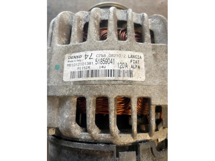 Alternator van een Ford Ka II 1.2 2013