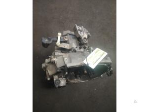 Gebruikte Versnellingsbak Peugeot 208 I (CA/CC/CK/CL) 1.2 Vti 12V PureTech 82 Prijs op aanvraag aangeboden door Bongers Auto-Onderdelen Zeeland