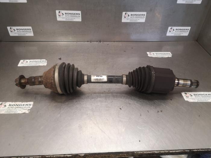 Gebruikte Aandrijfas links-voor Opel Insignia 2.8 V6 Turbo 24V 4x4 OPC Ecotec Prijs op aanvraag aangeboden door Bongers Auto-Onderdelen Zeeland