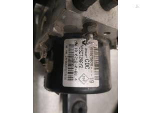 Gebruikte ABS Pomp Renault Megane Prijs op aanvraag aangeboden door Bongers Auto-Onderdelen Zeeland