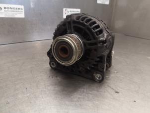 Gebruikte Dynamo Volkswagen Crafter 2.5 TDI 30/32/35 Prijs op aanvraag aangeboden door Bongers Auto-Onderdelen Zeeland